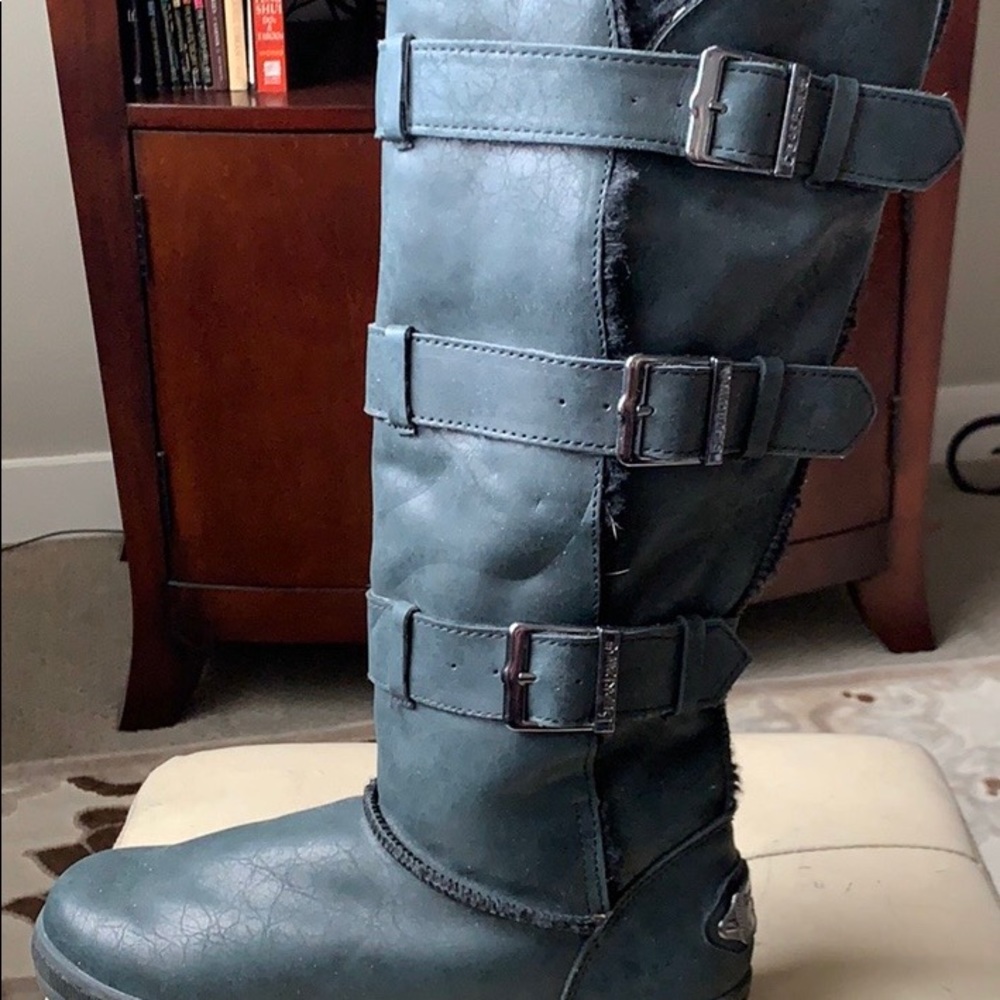 Bear Paw women’s boots. Size 8.
